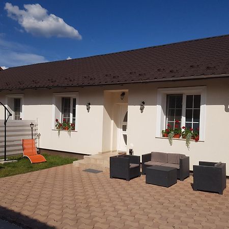 Family Residence Baia Mare Exterior photo